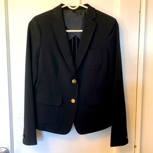 Uniqlo brand new women’s blazer, 3 pockets, 2 golden buttons